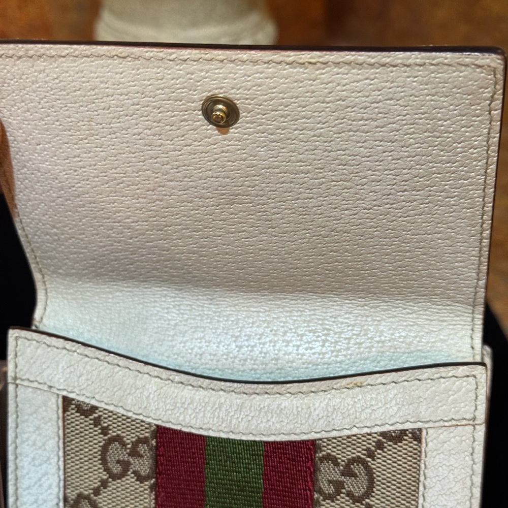 Gucci Beige and Red Wallet with Green Stripe - Picture 7 of 8